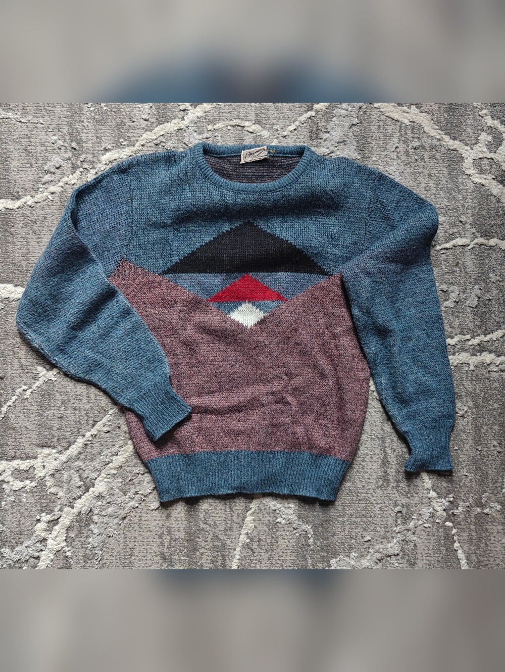 Vintage Blue Red Abstract Sweater Men Sz small Acrylic Wool Preppy Classic Fall